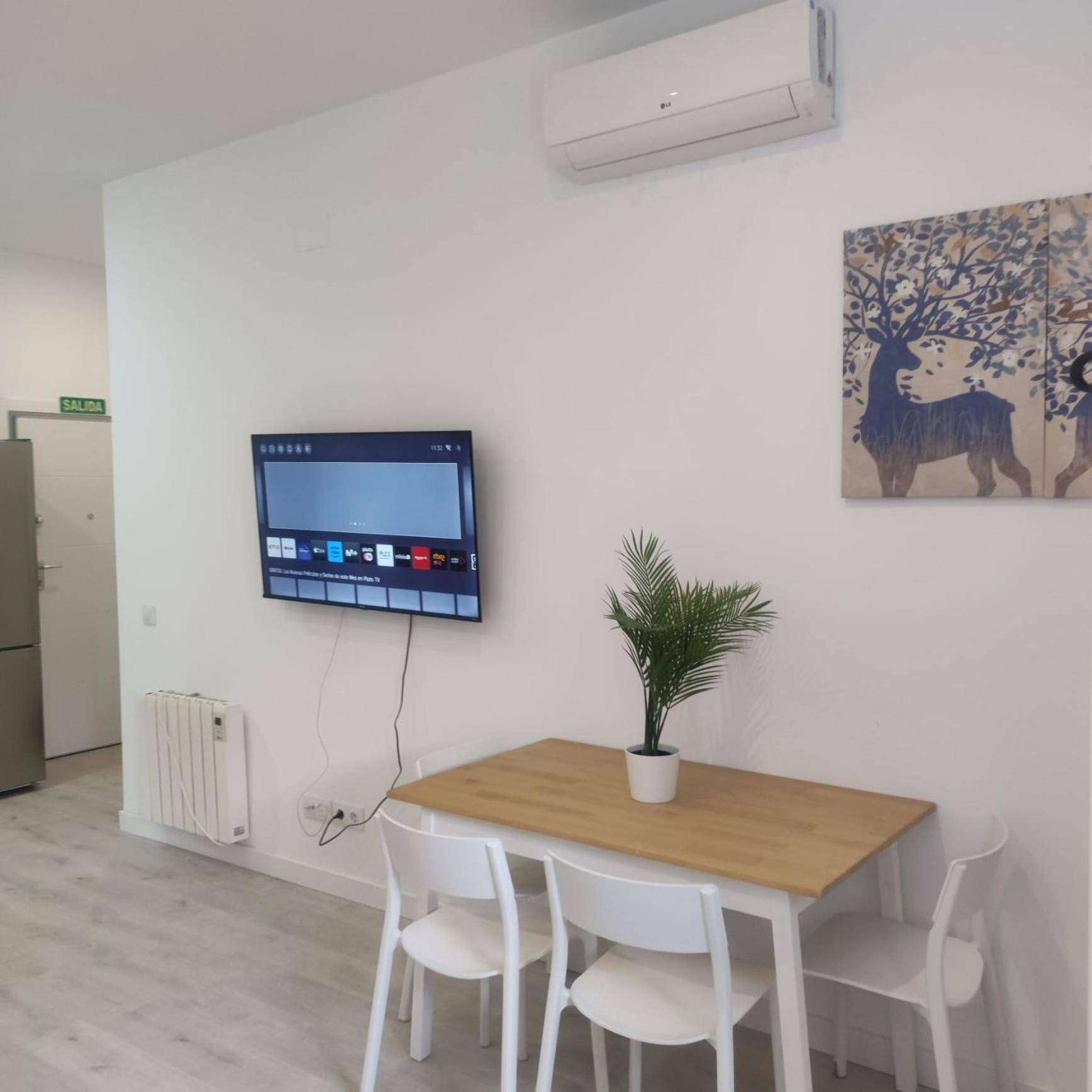 Dh Estudios Lopez De Hoyos Madrid Exteriör bild
